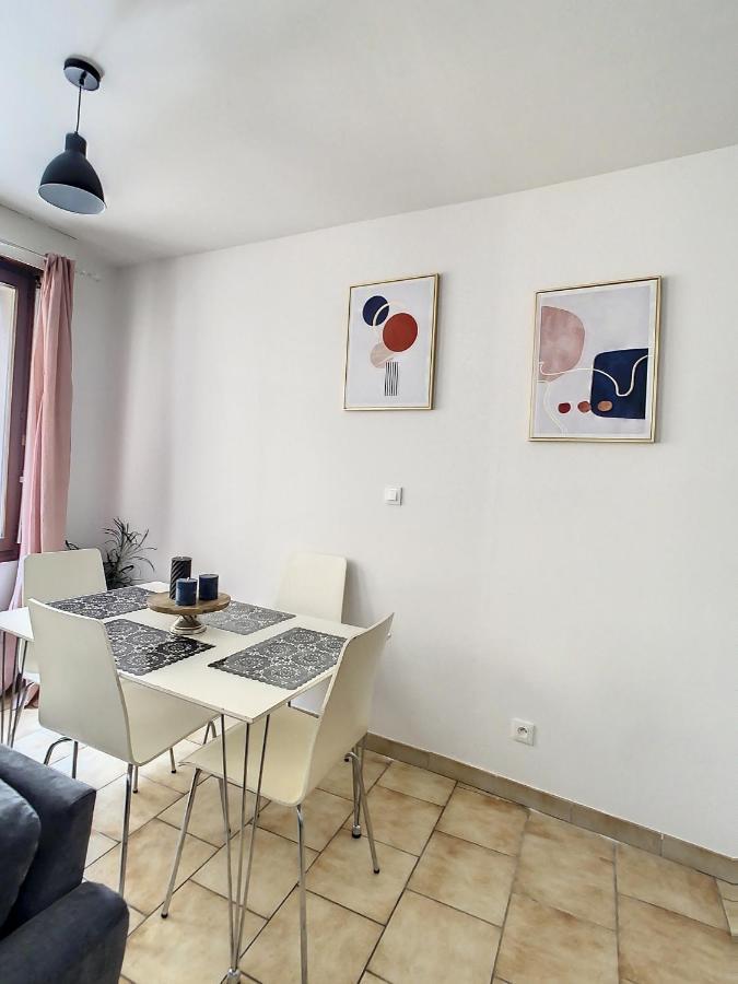 Grand Appart Spacieux Hyper Centre Gare 2Pers Troyes Exterior foto